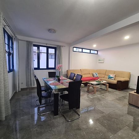 Famara San Borondon Villa ภายนอก รูปภาพ